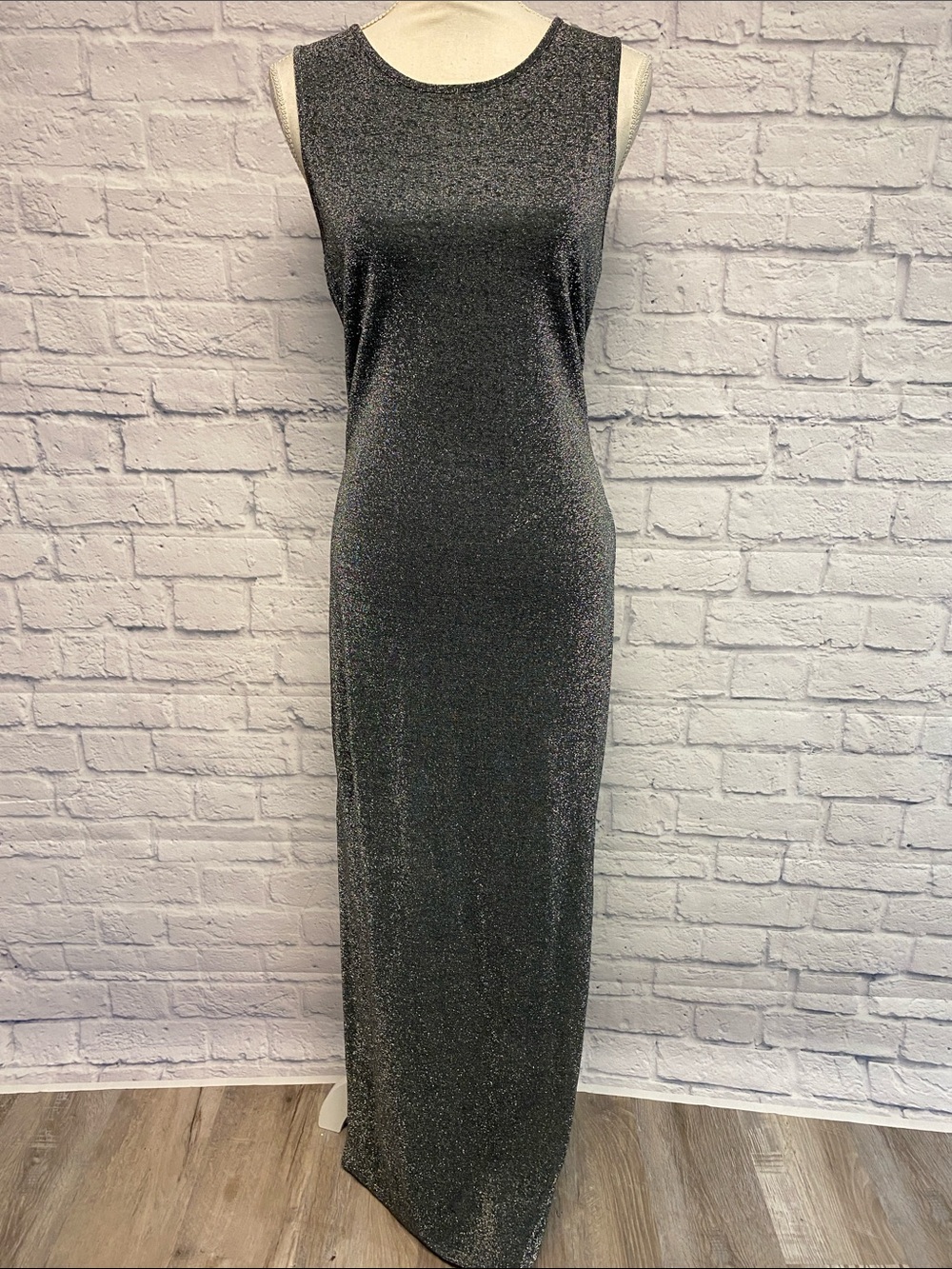 All that Jazz Shimmery Metallic Silver Maxi Dress Size Medium